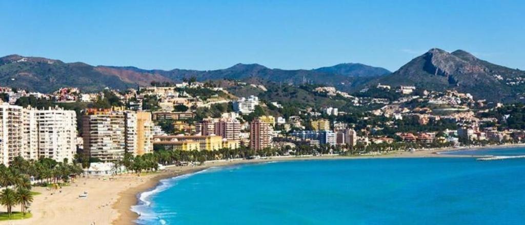 Malagueta 1 Linea De Playa Daire Málaga Dış mekan fotoğraf